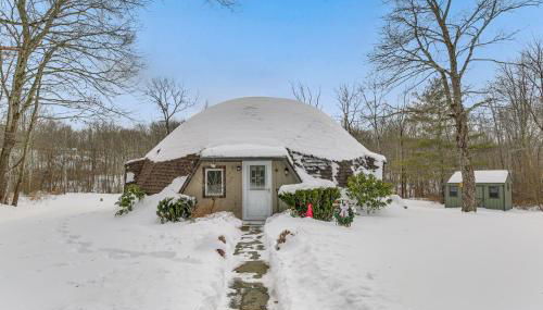 Ski, Snowshoe and Fish Dome Escape in Nature! - Foto 1