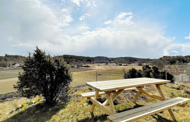 7 Person Holiday Home in Hjalteby - Photo 4