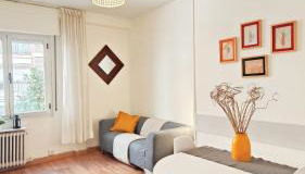 Apartamento con 4 habitaciones recien renovado - Foto 4