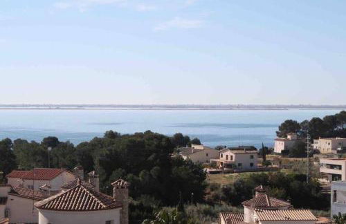 Preciosas vistas al mar y montaña en la Ampolla - Foto 22