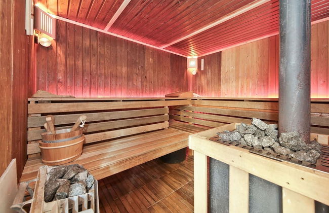 Characteristic Country House With Wellness - Foto 24