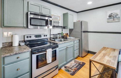 Bright Brevard Home Near Downtown and Trails - Foto 2