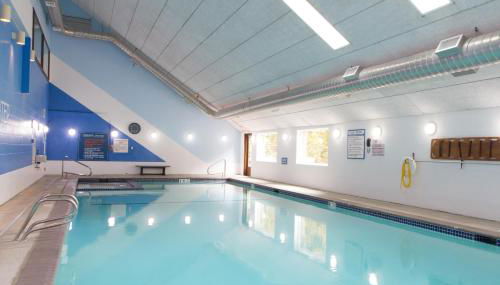 Mt Baker Den, Sleeps 4 - Photo 4