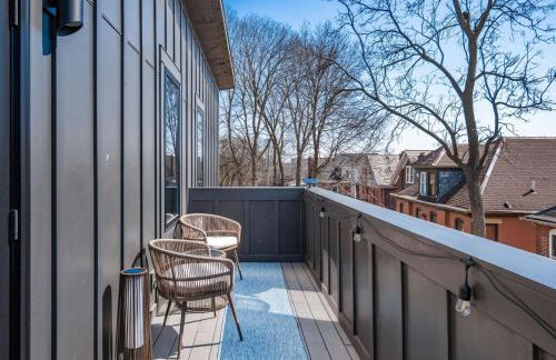 Rooftop Patio, Hot Tub and Games City Escape - Foto 71