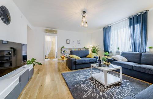 Superior Central Stay - Photo 40