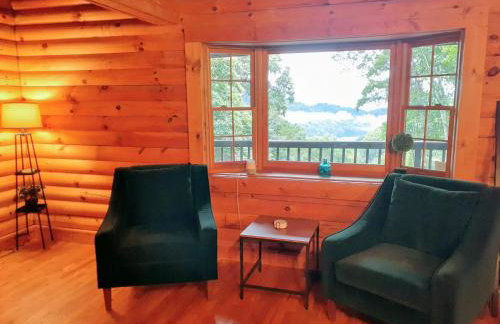 Treetops Cabin easy to Asheville with fast wifi and great view - Foto 28