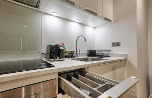 Homely & Lush 1 Bed Apartment at Trinity Point Gravesend, Suitable for Long Stay and Short Stay - Foto 19