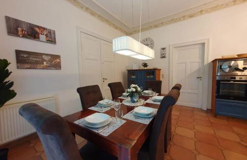 DEUTSCHE VILLA - DELUXE APARTMENT mit Sauna und großem Garten - Foto 9