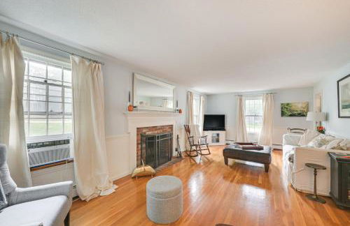 10 Mi to Crane Beach Wooded Home Near Boston! - Foto 3