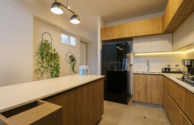 Elegant 3BR Duplex With Balcony in Miraflores - Photo 8