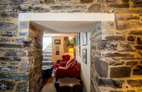 Great House - A Grand Georgian Retreat with Heated Outdoor Pool - Photo 49