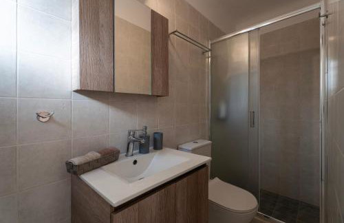 Aloni Stone Studio with Private Parking - Photo 6