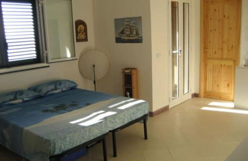 Casa Spisidda Appartamento monolocale "Vulcano" per 4 persone con vista sulle Eolie - Foto 13