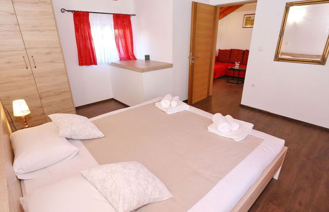 Villa in Prkos With Private Pool and Sea Nearby - Foto 7