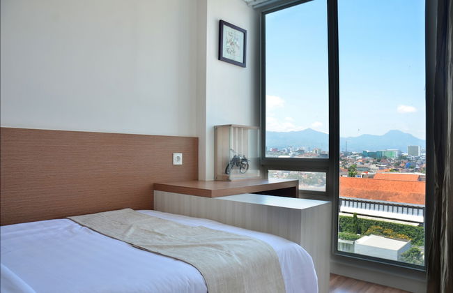 Private Landmark Paskal Condonium - Photo 15