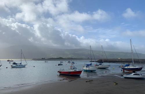 Central Barmouth Town House - Near Beach - Sleeps up to 16! - Foto 18