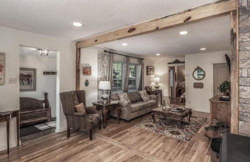 Sugar Butter Chalet by Ruidoso Vacation Rentals - Foto 6