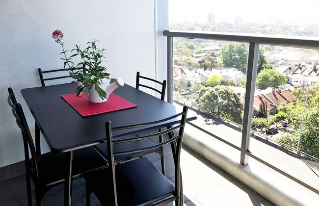 Serviced Apartments Sydney - Photo 11