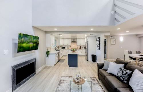 Luxury Family Home w AC and Patio near Meta and Stanford - Foto 4