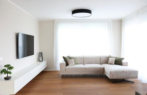 VILLA MARIS SMRIKA -heated pool - Foto 13