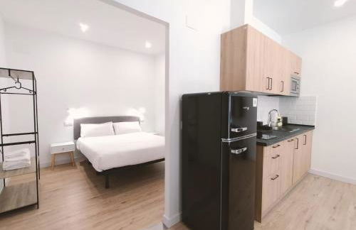 Apartamentos La Brava by gaiarooms - Photo 25