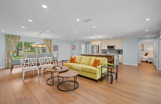 Rovigo Vacation Rental: Spacious Retreat with Panoramic Lake Views in Kings Lake. 4-BR, 4-Bathroom Home with Private Pool, just 3.4 Miles from the Vibrant Fifth Avenue South and Naples Attractions - Foto 35