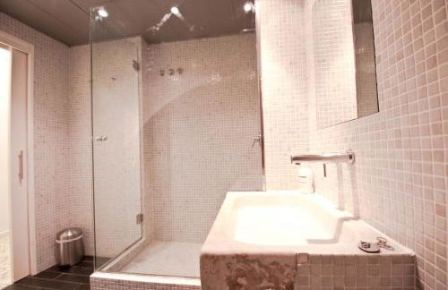 Barceloneta Suites Apartments Market - Photo 17