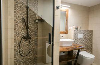 Holiday House Zrinski with Pool, Sauna & Jacuzzi - Foto 20