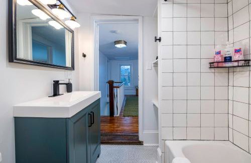 The Orchard, a family friendly home- hot tub, fire pit, yard games - Foto 7