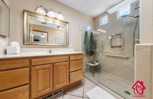 The Rose Garden Estate with Swim Spa - an Irvie Home - Foto 39