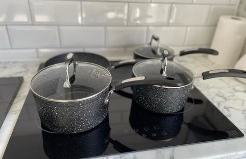 Chalkwell Aparthotel Short & Long Stays Welcome, Leisure , Relocation , Business Stays , Contractors - Photo 6