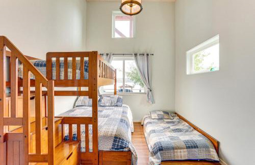 Lake Whatcom House with Private Hot Tub and Dock - Foto 23