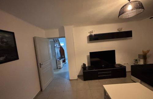 Maison chaleureuse Calme et tranquillité assurés Parking privé - Photo 3