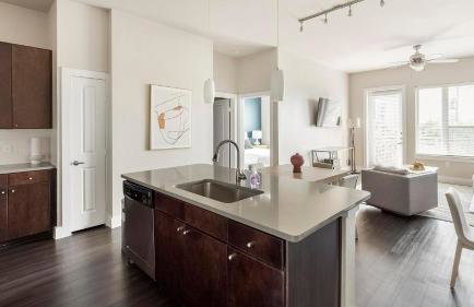 Landing Stylish 1BD Yoga Studio Gym - Photo 29