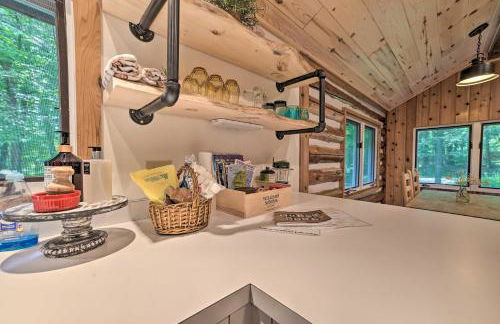 Secluded Family Cabin Less Than 1 Mi to Lake Michigan! - Foto 4