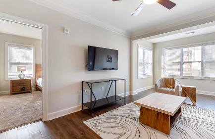 Landing Stylish 3BD Clubhouse Gym - Photo 5