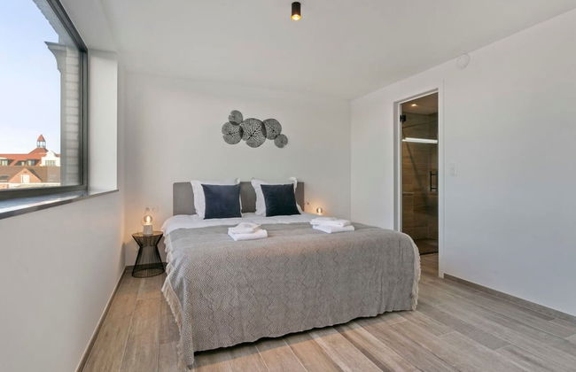 Spacious 3 Bedroom Apartment With Private Garage - Foto 44