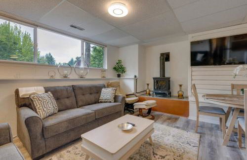 Cozy Kenmore Vacation Rental with Shared Hot Tub! - Foto 1