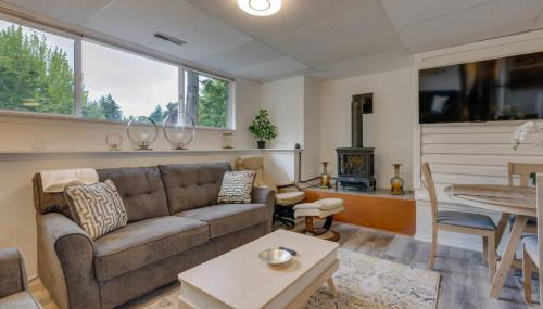 Cozy Kenmore Vacation Rental with Shared Hot Tub! - Foto 1