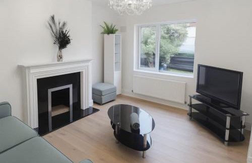 Modern 3-Bedroom Home Near Cribbs Causeway- Ideal for contractors and work stays - Foto 1