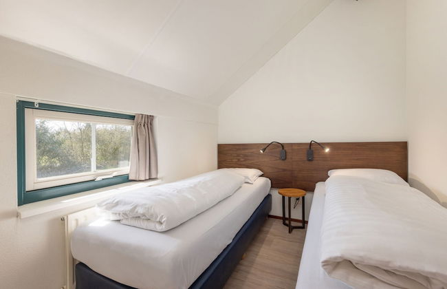 Bungalow in Veluwe Near Harderwijk - Photo 3