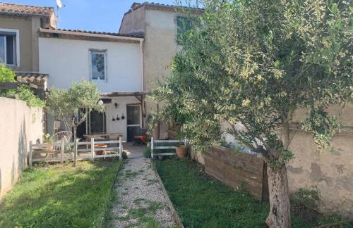 La maison de Marie - Jardin arboré - Garage privatif - Netflix - Foto 15