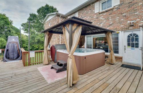 'Hidden Paradise' on 5 Acres w/ Hot Tub & Deck! - Foto 42