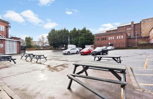 Private Studio in Dudley,Kitchen&Bathroom,Sleeps 1 - Photo 28