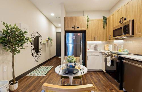 12min Downtown, 6min Domain with Pool and Free Parking - Foto 13