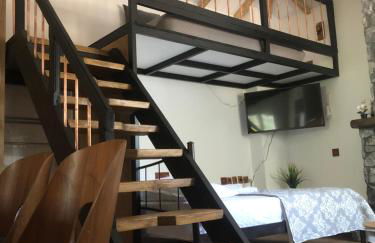 Emmeleia's - Photo 5