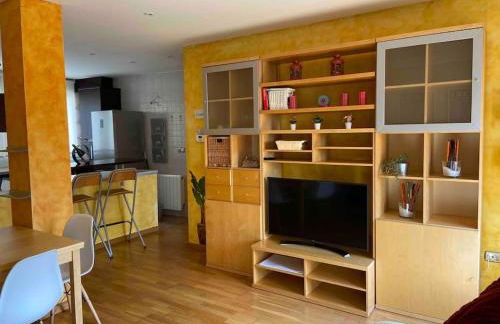 Atico centrico con terraza y garaje - Foto 6