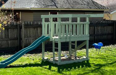 CRAFTSMAN'S MAIN FLOOR with huge DECK! - Foto 37