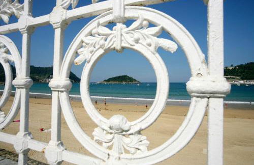 APARTAMENTO ROMANTICO WiFi FREE PARKING AREA - Foto 27