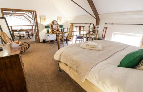 Chetwynd Lodge - Photo 19